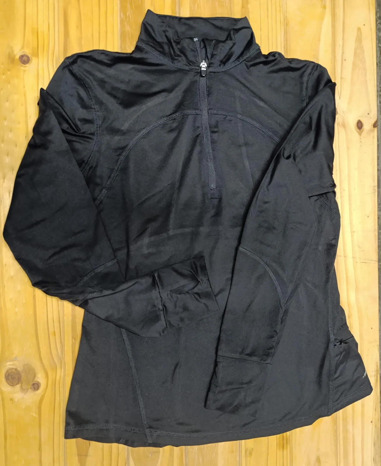 Buzo deportivo talle M